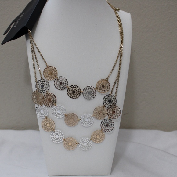 Apt 9 Gold Toned Filigree Layered Necklace - Picture 1 of 2